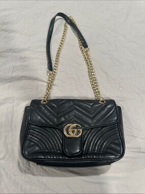 Black GG Marmont Quilted Leather Shoulder Bag
